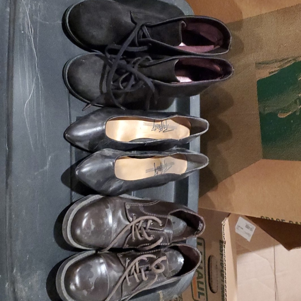 Ladies shoes